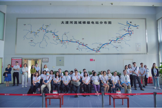 探綠色能源悟中華文化——國家能源集團“中國神華之旅2025”活動側記(图1)
