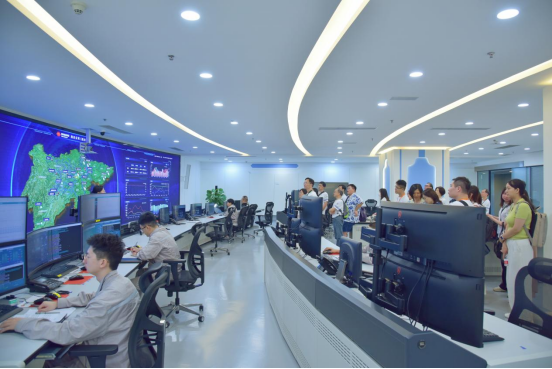 探綠色能源悟中華文化——國家能源集團“中國神華之旅2025”活動側記(图2)