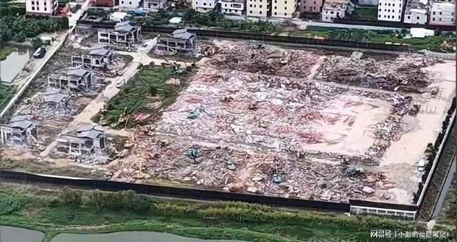 10亿违建豪宅被推平屋主身份曝光官媒称完全合理！(图1)