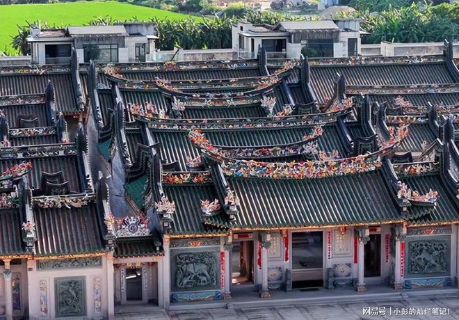 10亿违建豪宅被推平屋主身份曝光官媒称完全合理！(图4)
