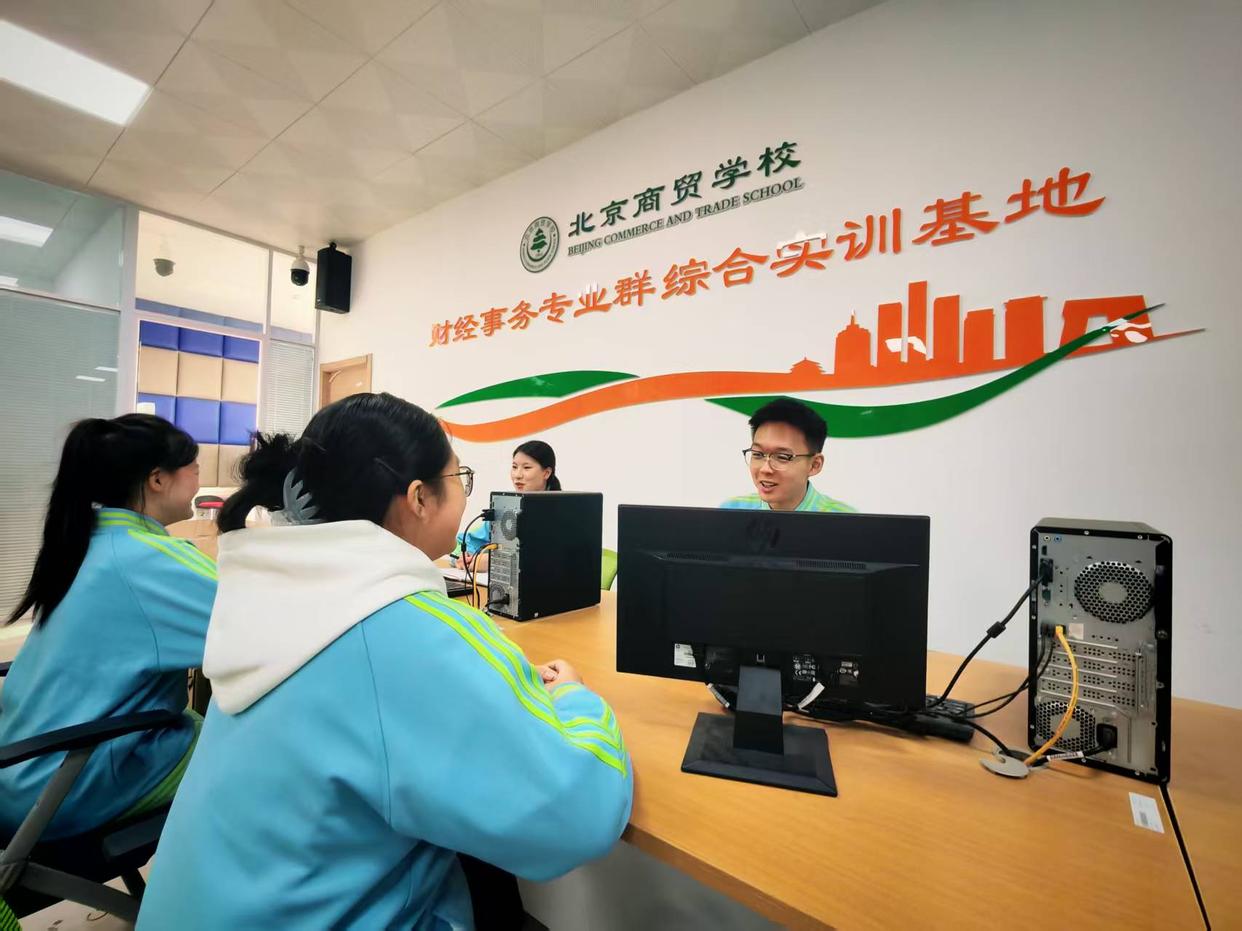 新能源、智慧养老、社区管理……直面市场这些中职专业为何抢手？(图2)